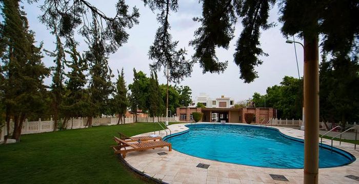 Lariya Resort